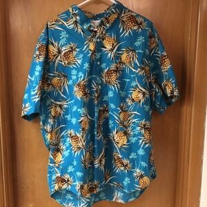 Men’s XXL slim fit flex Hawaiian shirt